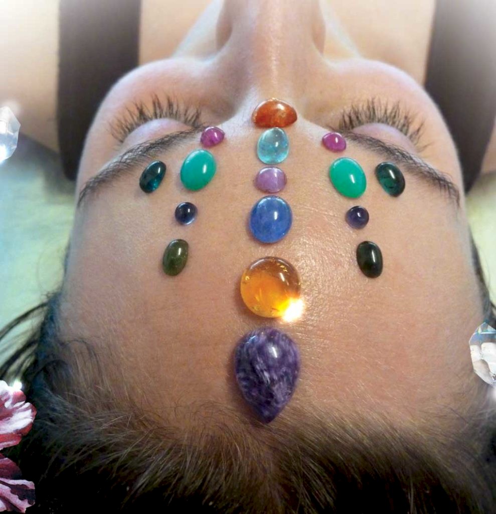 <?= Crystal Therapy Case Study – How to balance chakras ?>